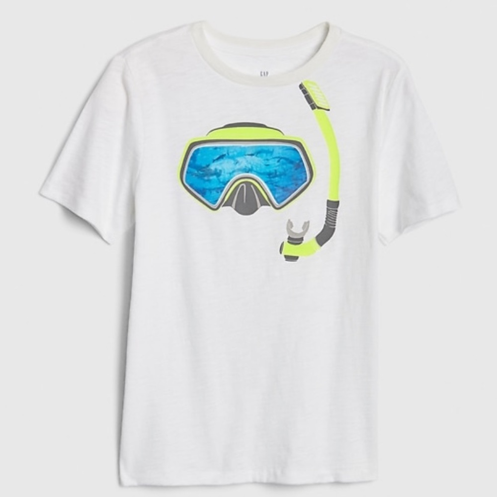 Kids gap 3D graphic tee